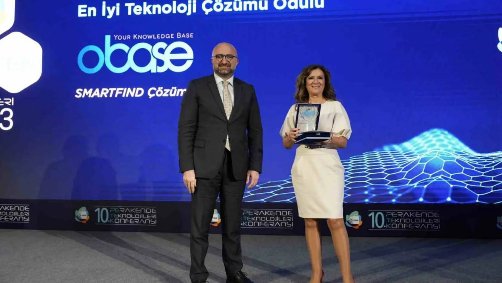 OBASE'e  'En İyi Teknoloji' ödülü