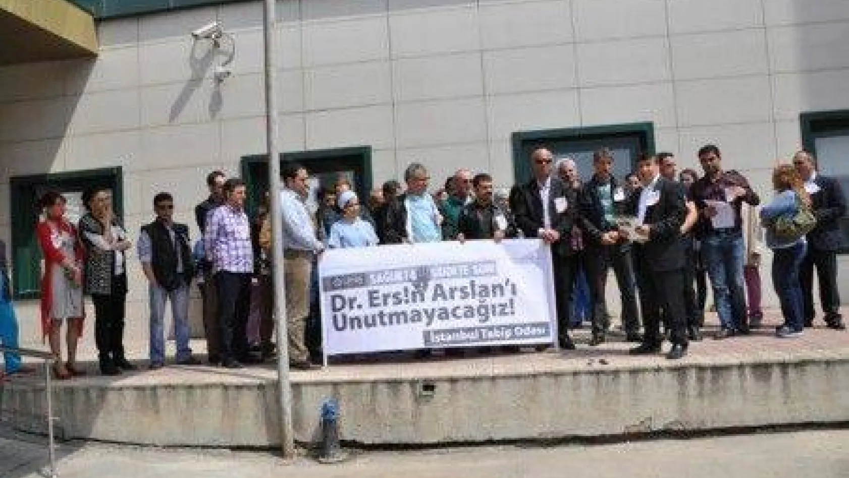 Op. Dr.Ersin Arslan Silivri'de anıldı