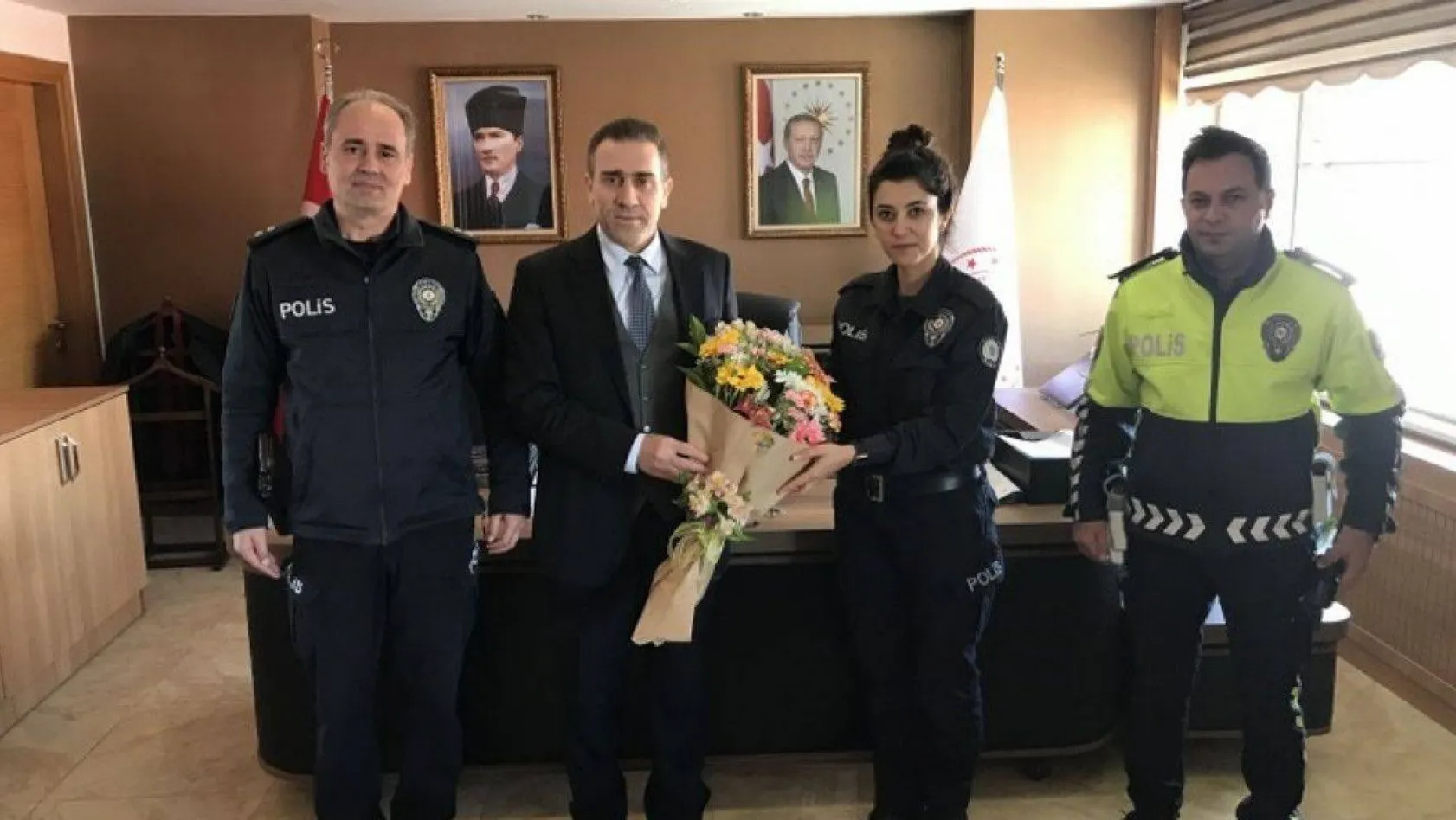 Polis Haftası nedeniyle ilçe emniyet teşkilatından Kaymakam Vekili İlyas Memiş'e ziyaret