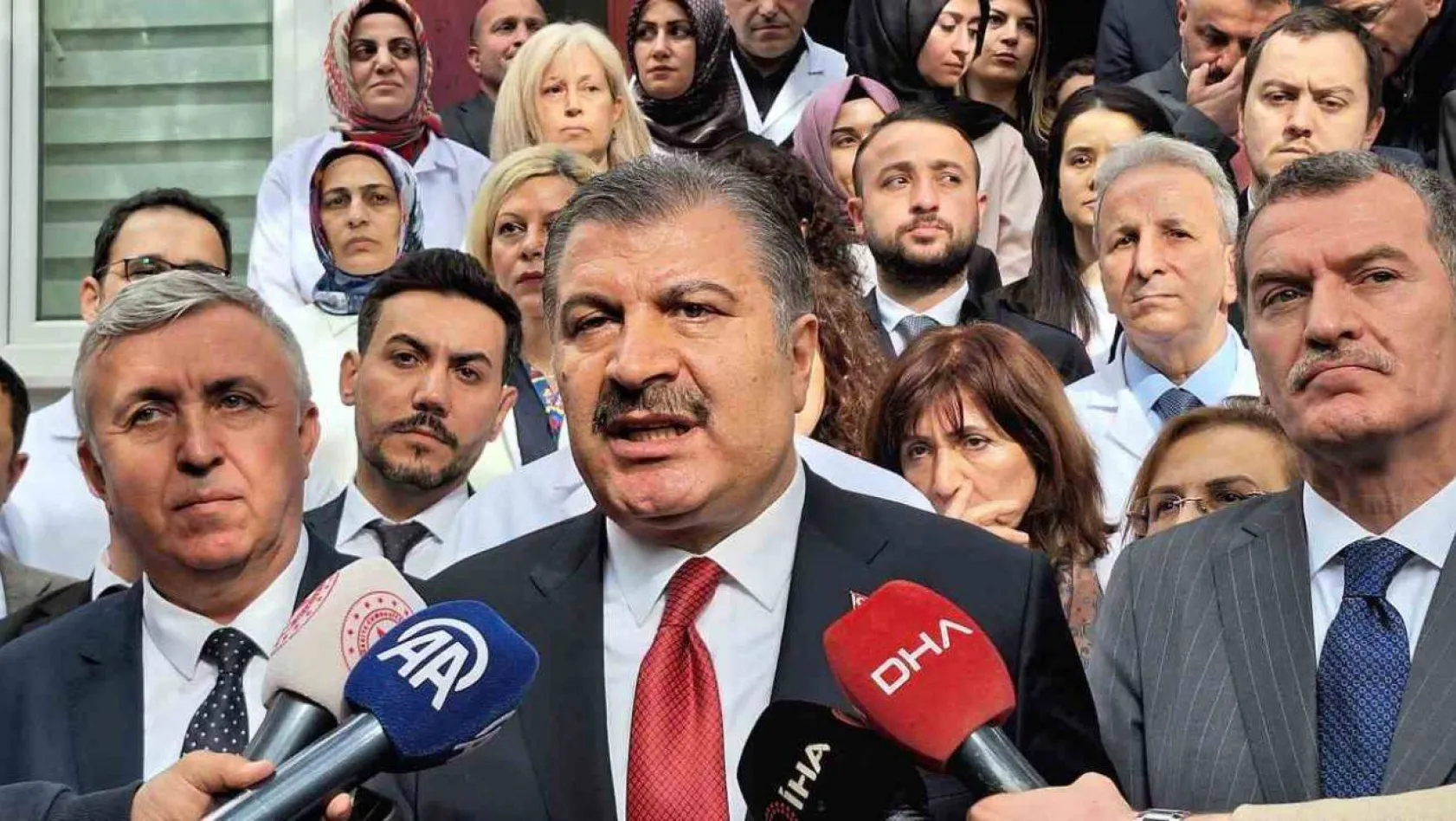 Sağlık Bakanı Koca: 'Malpraktis, Türkiye'de kökten çözülüyor'