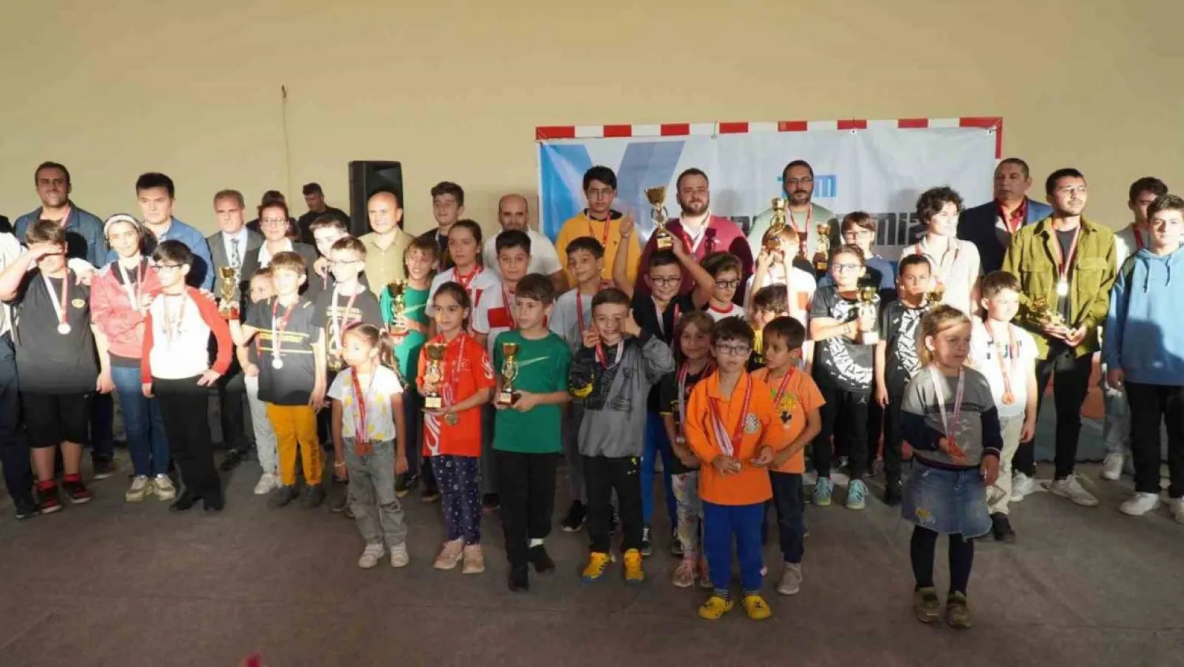 Satrancın şampiyonları Altınova'da belli oldu