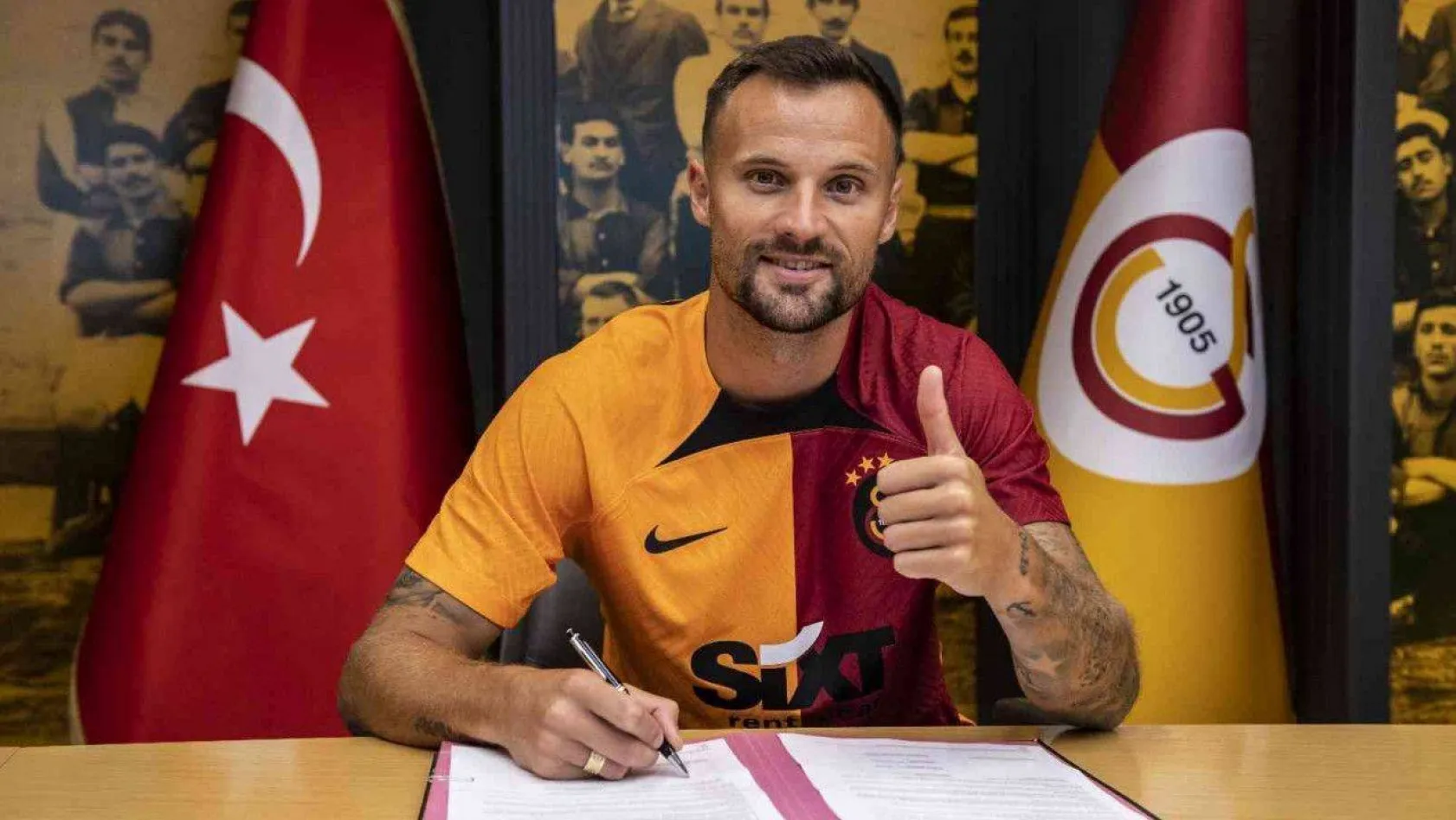 Seferovic: 'Galatasaray'a geldiğim için çok mutlu ve gururlu hissediyorum'