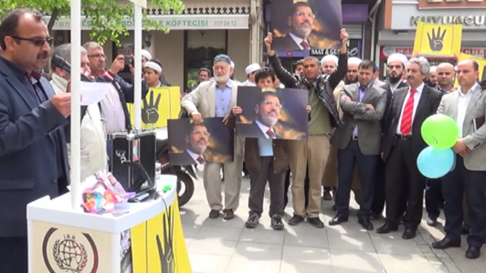 Silivri'de Mısır'daki idam kararları protesto edildi