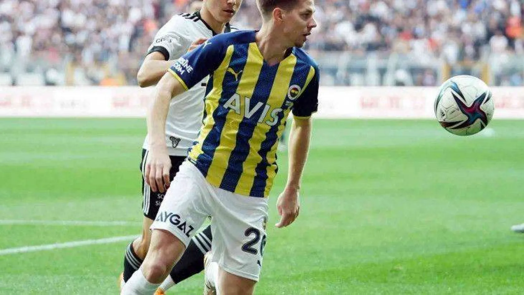 Spor Toto Süper Lig: Beşiktaş: 1 - Fenerbahçe: 1 (İlk yarı)
