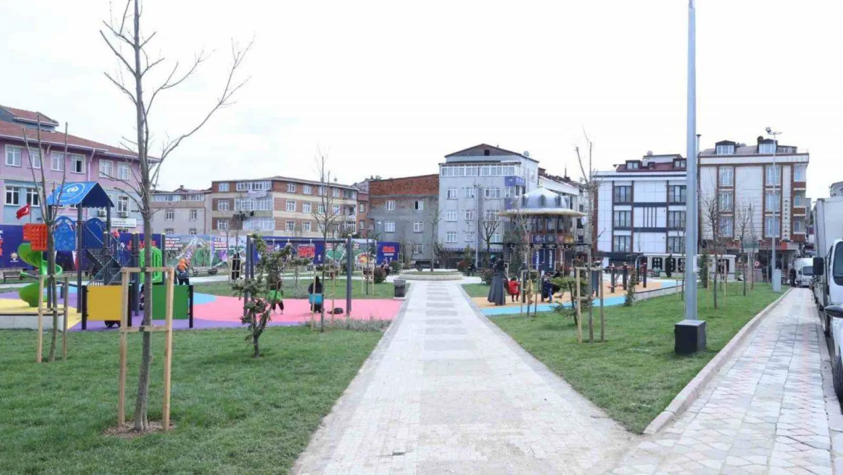Sultangazi Belediyesi 50.Yıl Mahallesi'ne yeni bir park kazandırdı
