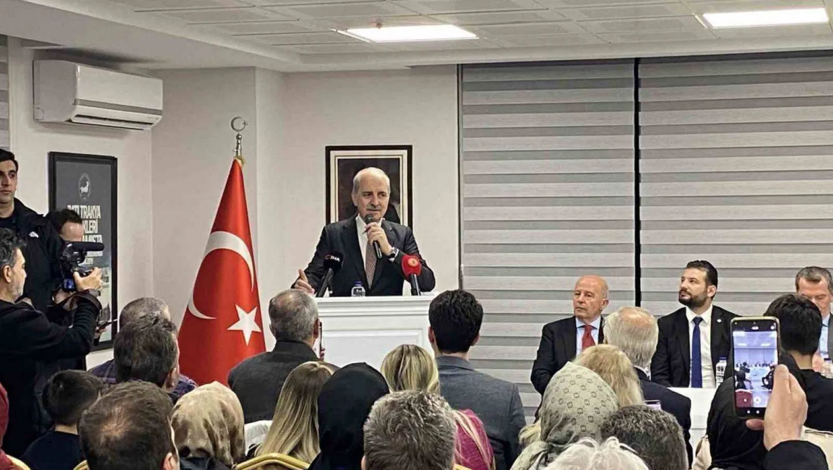TBMM Başkanı Numan Kurtulmuş: 'Birçok yerde insanlar Türkiye'nin nasıl hareket edeceğine bakıyor'