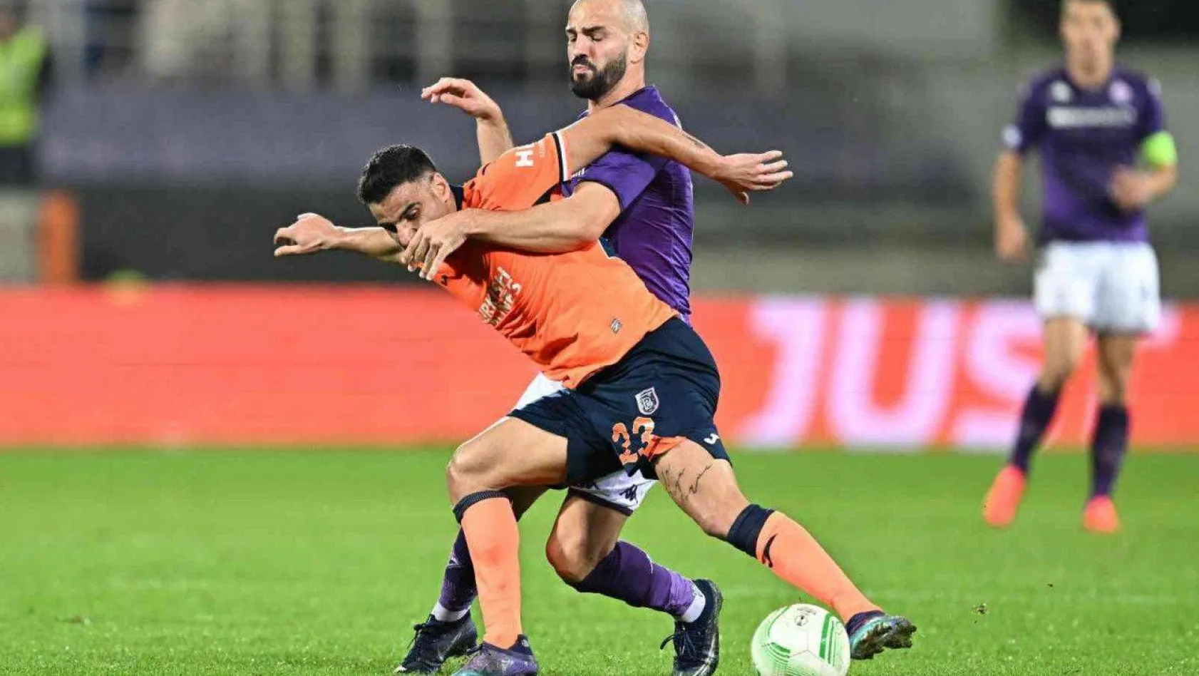 UEFA Avrupa Konferans Ligi: Fiorentina: 2 - Başakşehir: 1 (Maç sonucu)