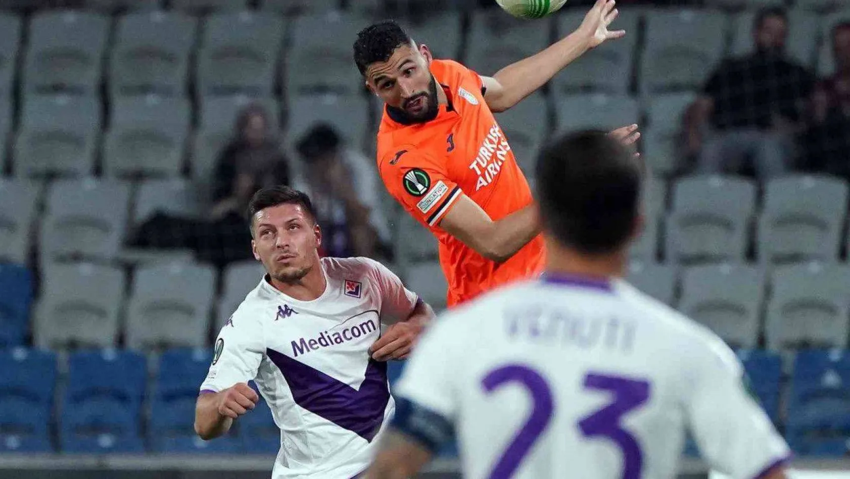 UEFA Avrupa Konferans Ligi: Medipol Başakşehir: 3 - Fiorentina: 0 (Maç sonucu)