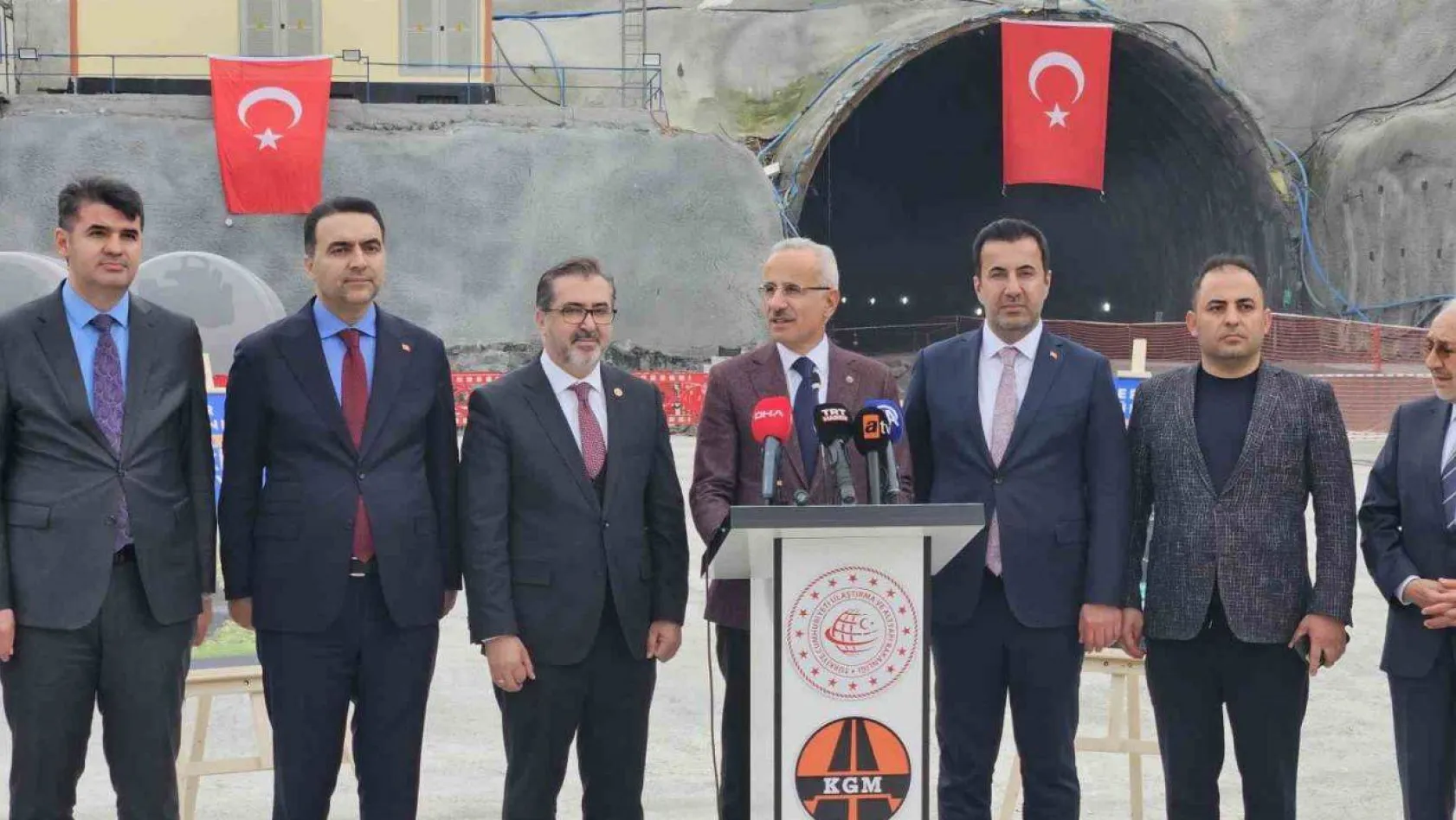 Ulaştırma ve Altyapı Bakanı Uraloğlu: 'Kilyos Tüneli, 2026 yılı sonunda hizmete açılacak'
