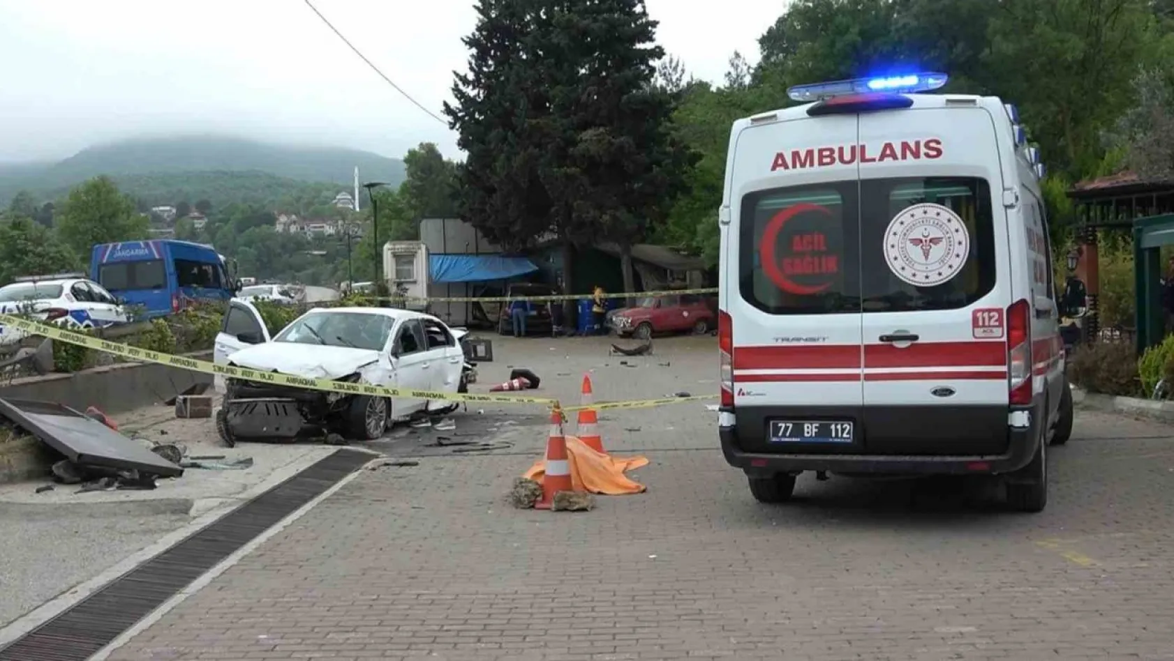 Yalova'da trafik kazası: 1 ölü, 7 yaralı