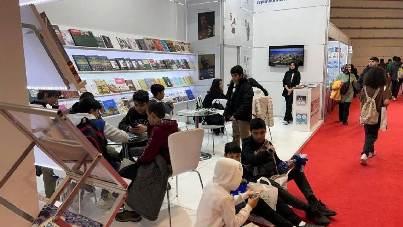 Zeytinburnu Kültür Yayınları 146 Eserle TÜYAP Kitap Fuarı'nda