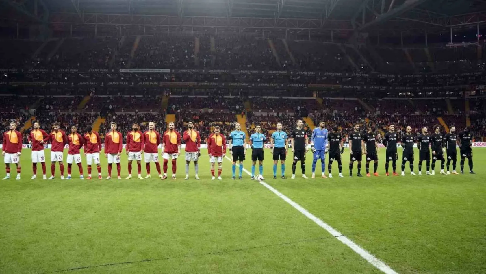 Ziraat Türkiye Kupası: Galatasaray: 0 - Ümraniyespor: 0 (Maç devam ediyor)