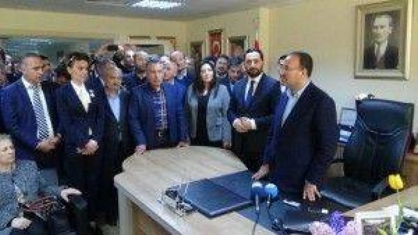 Adalet Bakanı Bekir Bozdağ Silivri'de halka seslendi