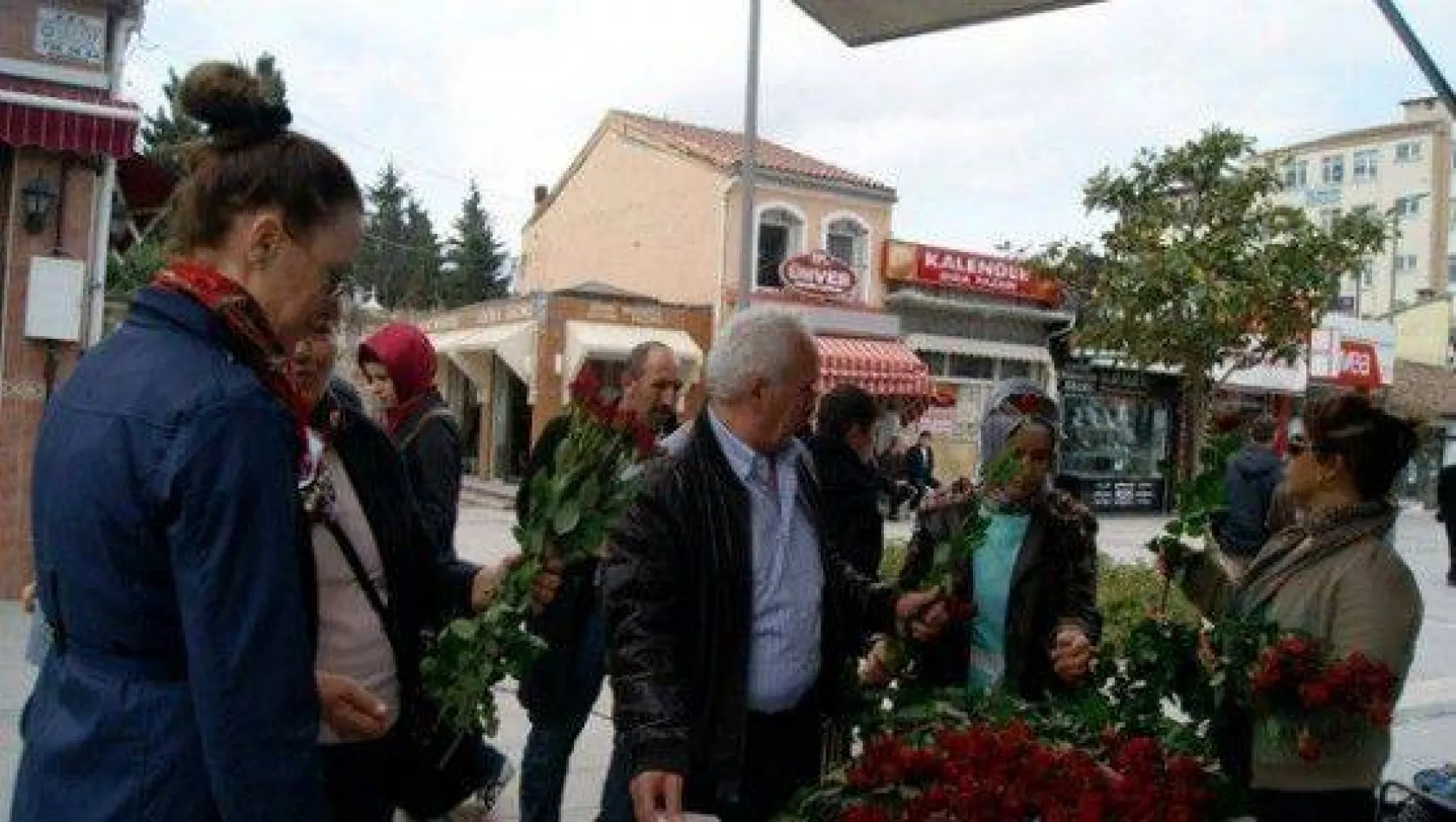 Üstün, Peygamberimizi Anlattı