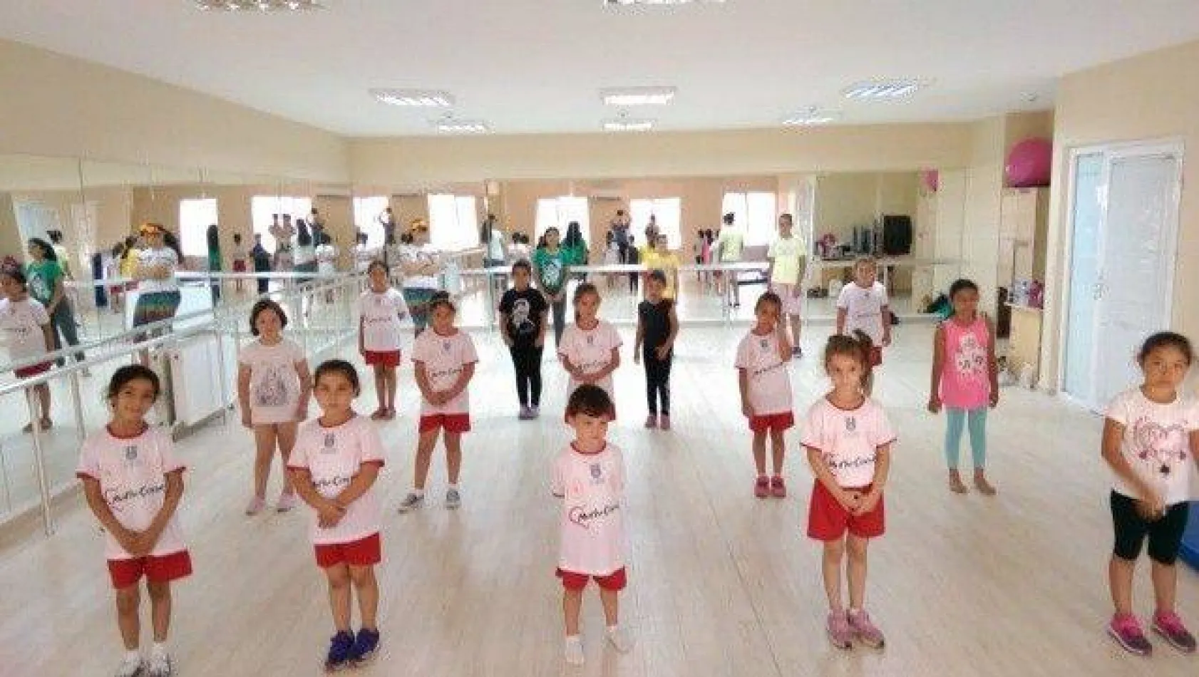 Yaz Spor Okulları Devam Ediyor