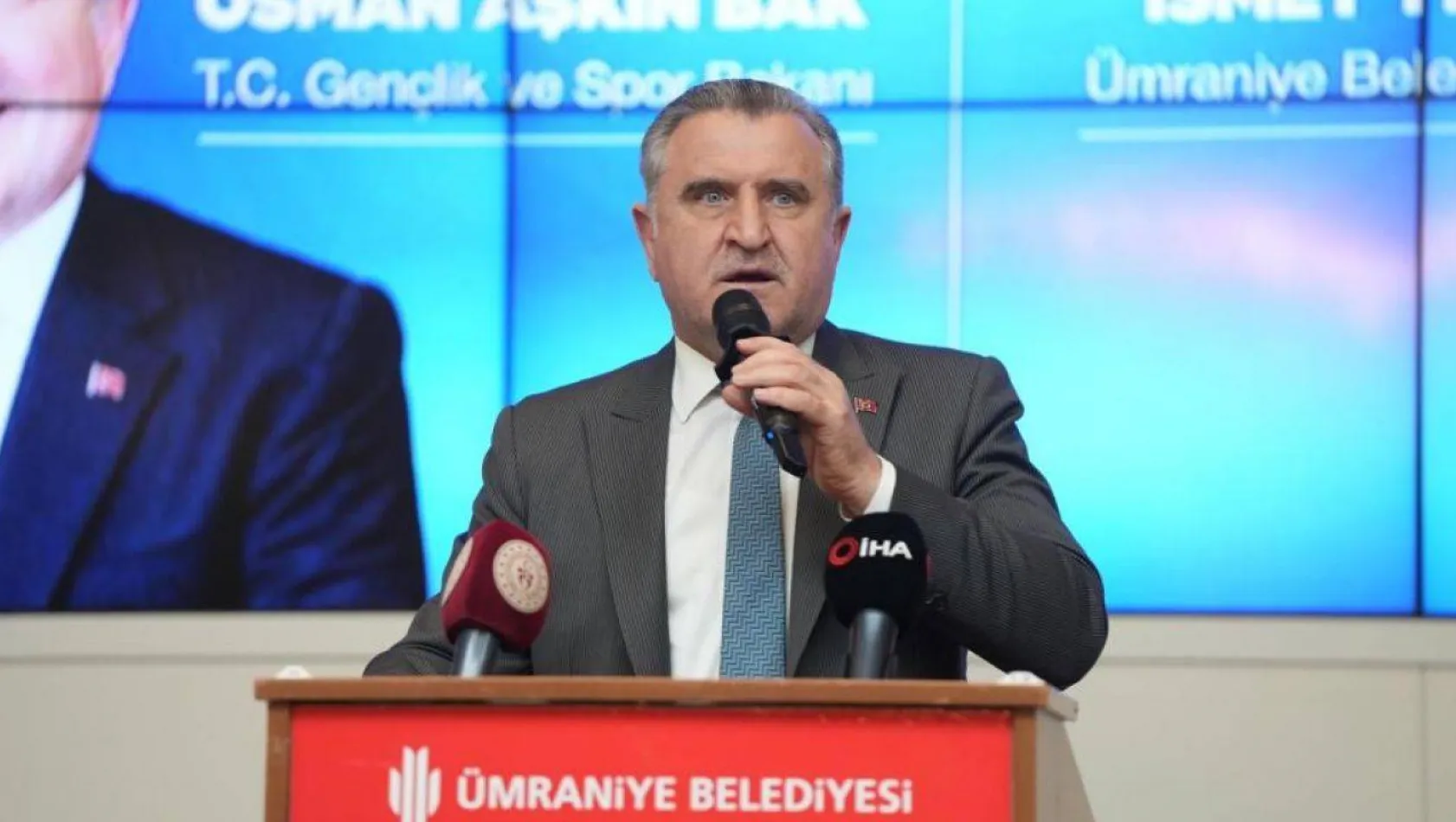 Bakan Osman Aşkın Bak: 'Büyükşehir Belediyesi spor anlamında İstanbul'a hiçbir şey yapmadı'