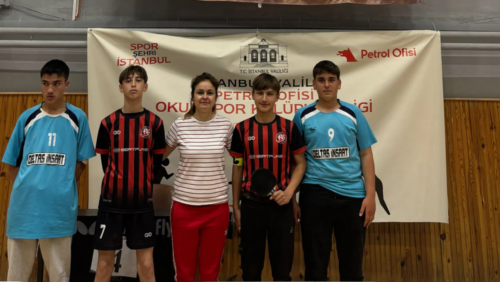 Büyük Kılıçlı Ortaokulu Öğrencilerinden İstanbul Yıldız Erkekler Kategorisinde Büyük Başarı