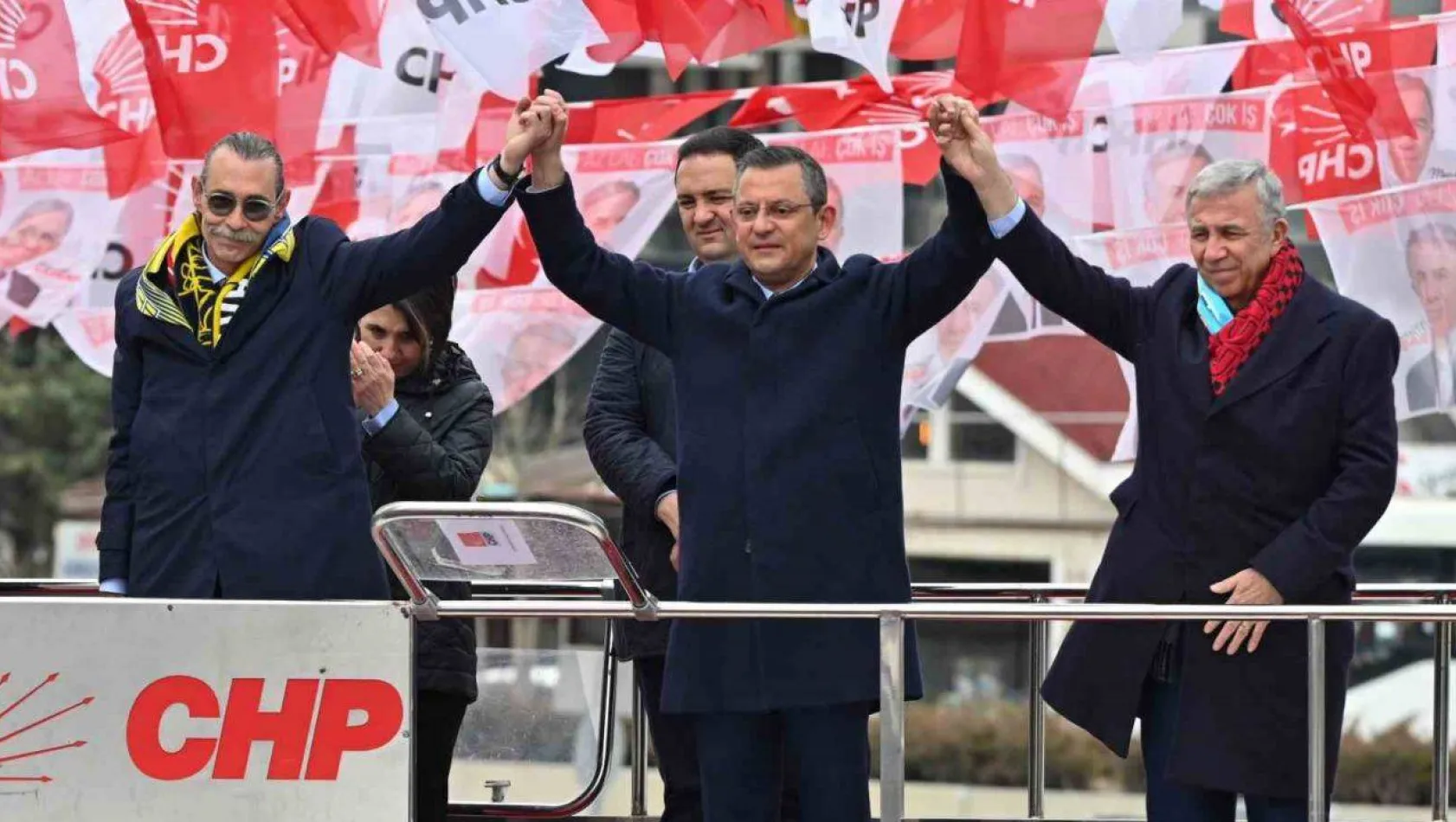 CHP lideri Özel: 'Erdal Beşikçioğlu polis akademisinden değil beşikten komiser'