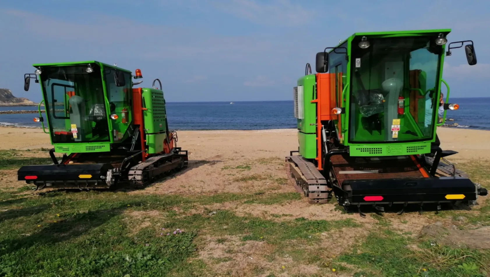 Deniz Kıyısındaki Plajlar İçin Yenilikçi Temizleme Çözümü: Paletli Plaj Temizleme Makinesi