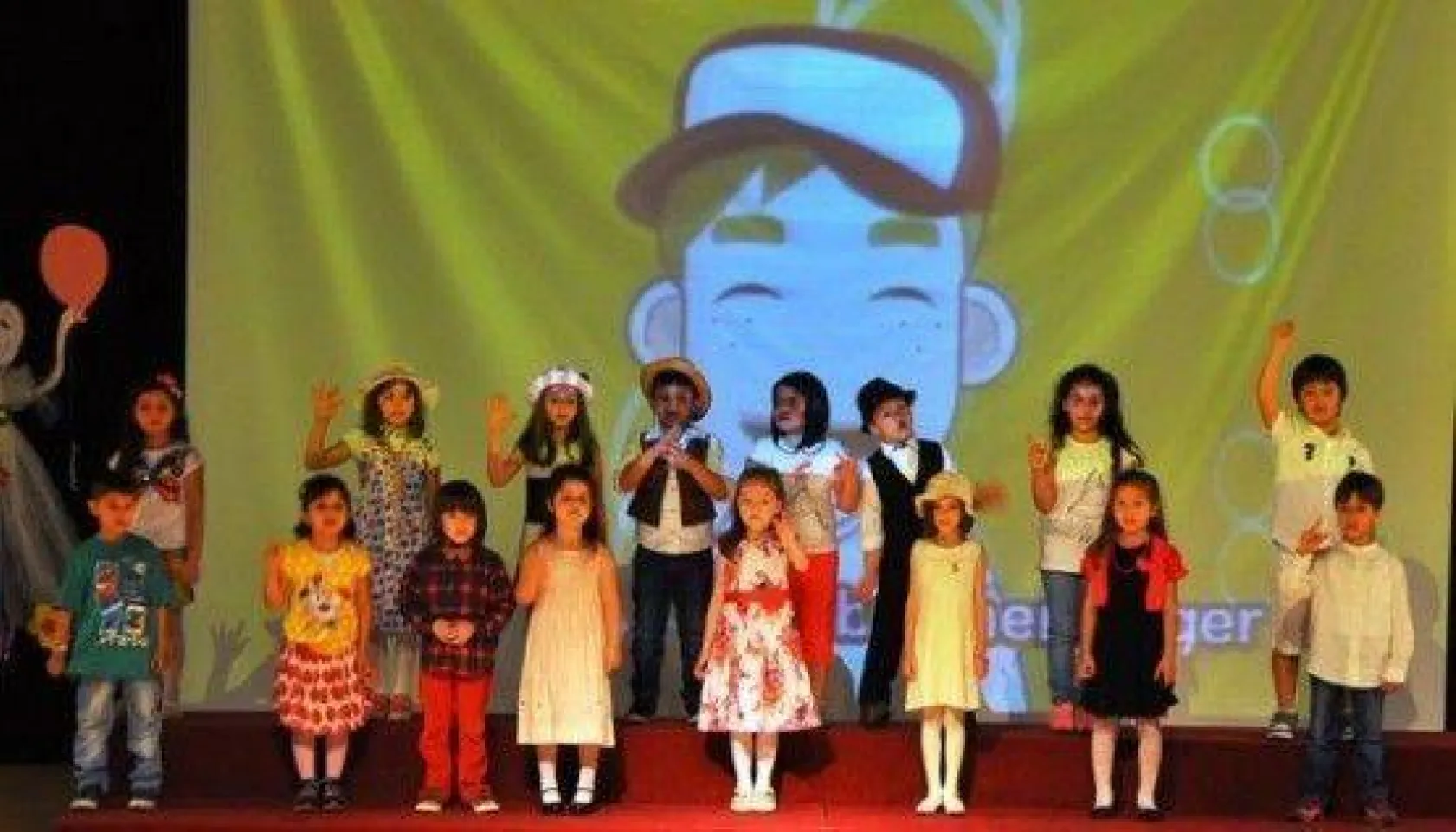 Akademi Koleji'nden Okuma Bayramı Şenliği…