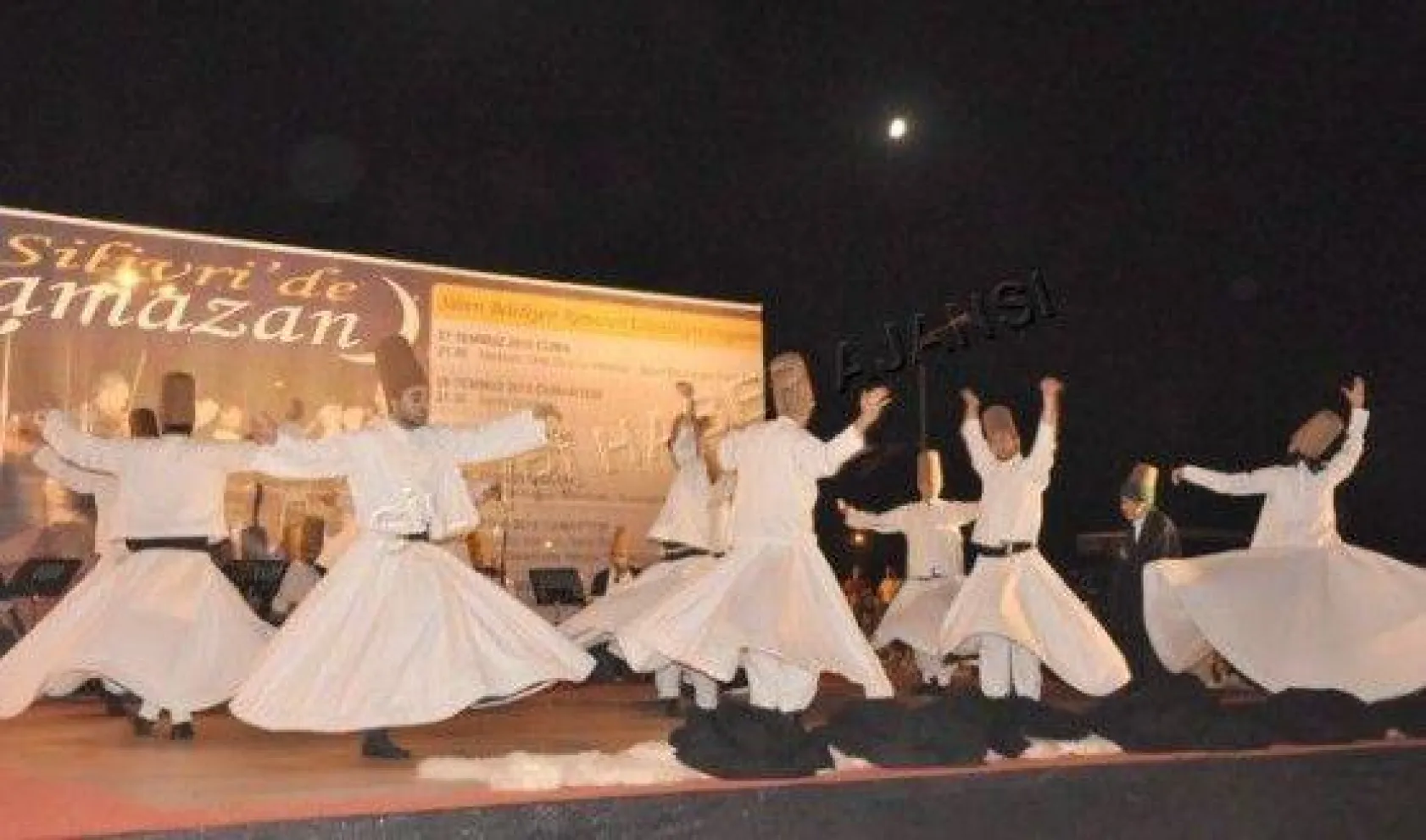 Ramazan Coşkusu Meydanlara Taştı