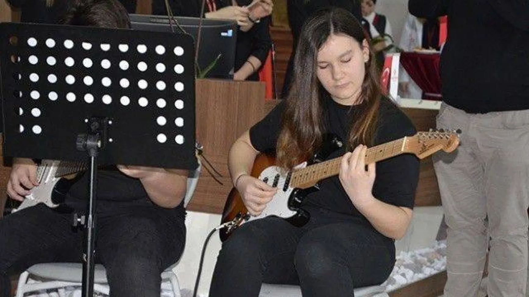 Mektebim Koleji'nde Çanakkale Savaşı Sergisi