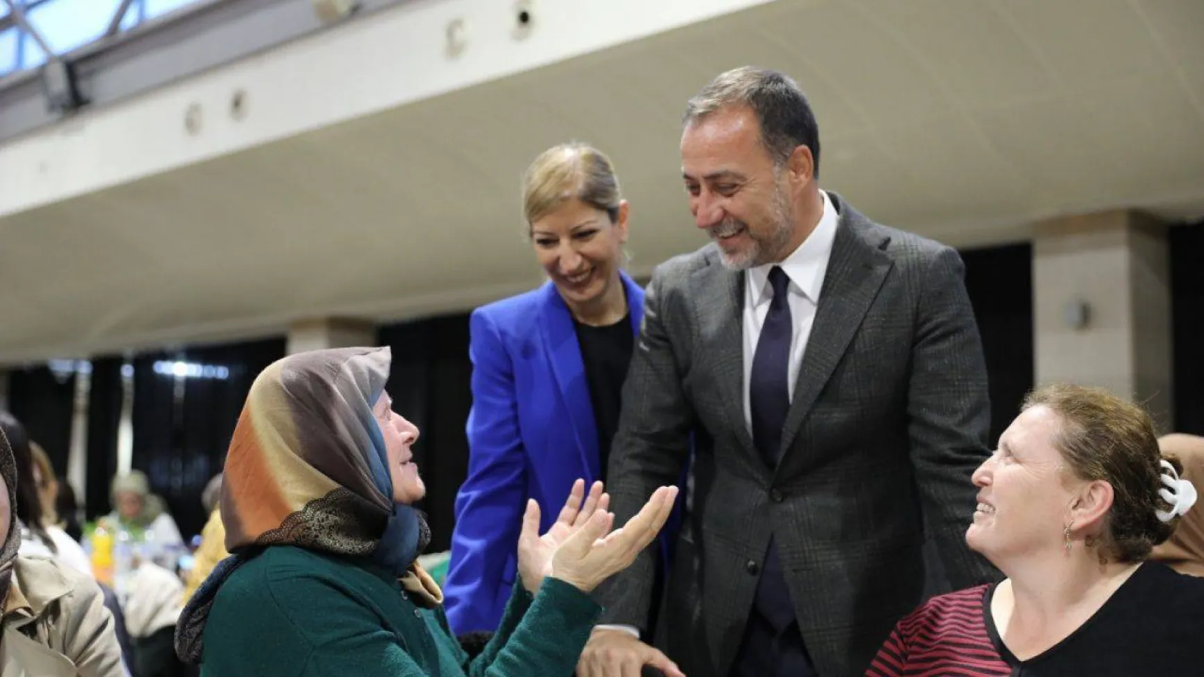 Başkan Yılmaz Bursa’da kadınlarla seslendi: Ant olsun!