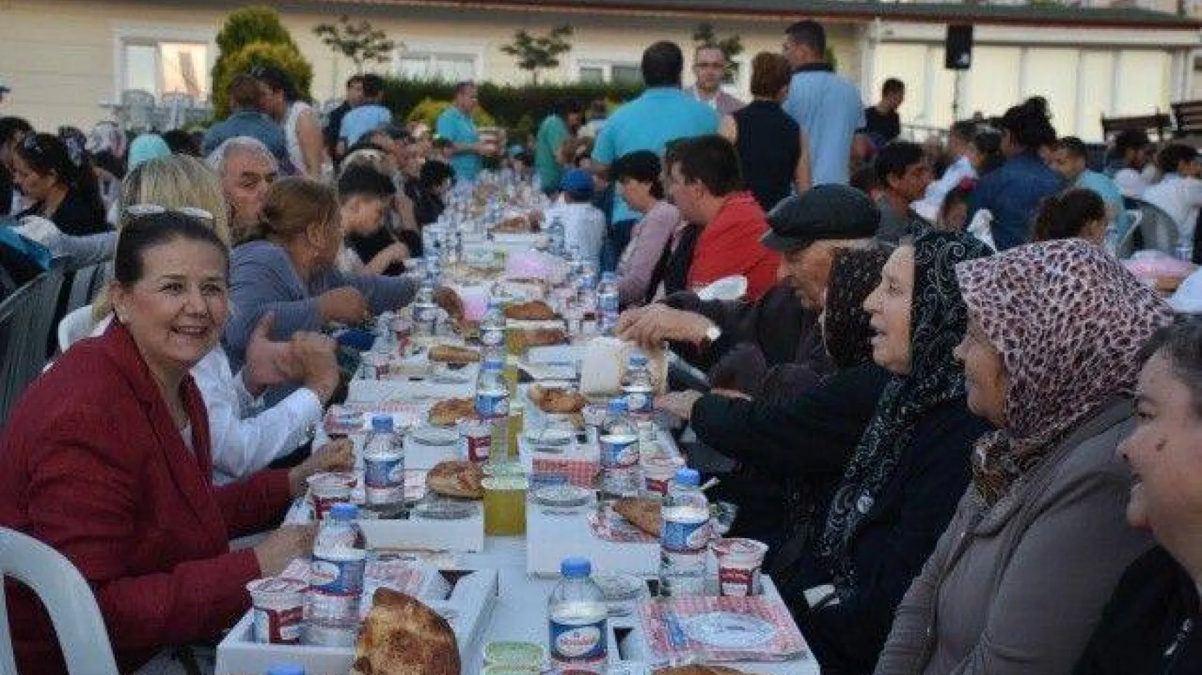 Eykom’da İftar Sofraları Kuruldu