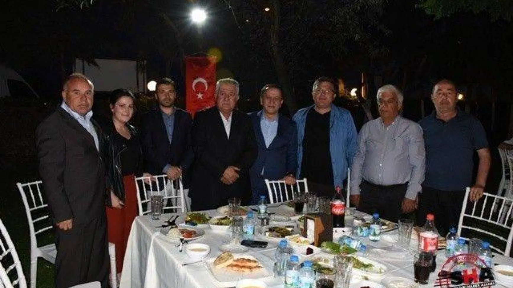 Işıklar, yöre dernekleri ve basın mensupları ile iftarda buluştu