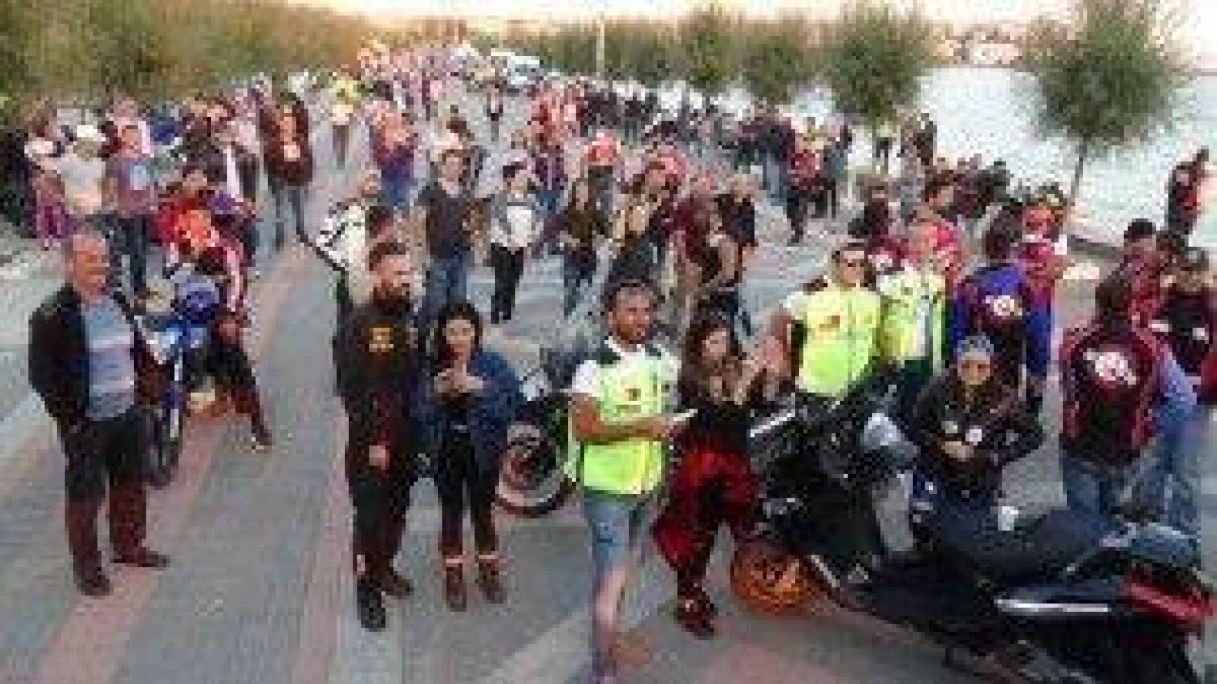 Yüzlerce Motosiklet tutkunu Silivri’de buluştu