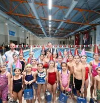 Başkan Balcıoğlu'ndan Yüzme Akademisi'ne Yeni Yıl Ziyareti