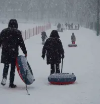 Kış turizminin gözdesi Kartepe'de kar sevinci