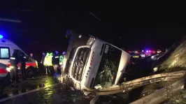 Kuzey Marmara Otoyolu'nda kar yağışı kaza getirdi: 11 yaralı