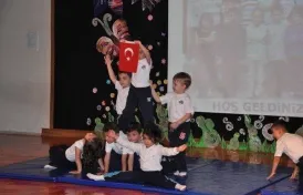 Fatih Koleji Miniklerinden Kocaman Gösteri