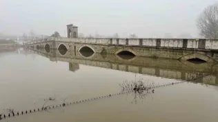 Edirne'de nehir taşkınları sürüyor