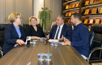 'Kapısız Makamın Başkanı' Nuray Koçer, Kongre Öncesi Sağlı & Sollu'da Esnafa Mesaj Verdi