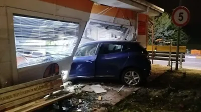 Silivri'de akollü sürücü kantar binasına çarptı: 1 ölü