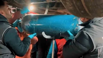 Tekirdağ'da yakıt tüplerine zulalanmış 24 kilo 500 gram skunk ele geçirildi