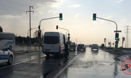 Tabela ayağına ok gibi saplandı