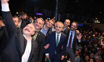 Başkan Aktaş: 'Biz Bursa'nın her köşesinde gülümsüyoruz'