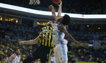 Fenerbahçe seride 1-0 öne geçti