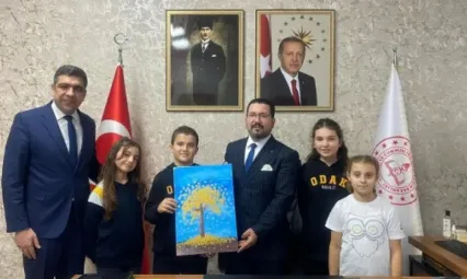 'Her Öğretmen Bir Çınardır' Çalışmasıyla Anlamlı 24 Kasım Ziyareti