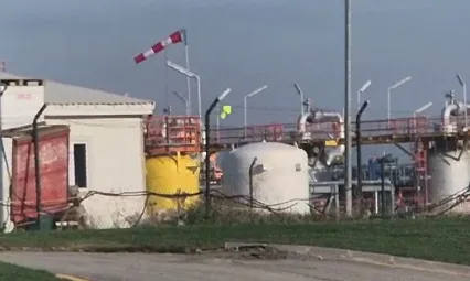 Silivri Botaş tesislerinde yangın ihbarı üzerine çok sayıda ekip bölgeye sevk edildi. Yangın nedeniyle tesislerin boşaltıldığı öğrenildi.