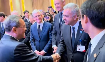 TFI TAB Gıda Yatırımları CEO'su Korhan Kurdoğlu Çin Halk Cumhuriyeti Başbakanı ile görüştü