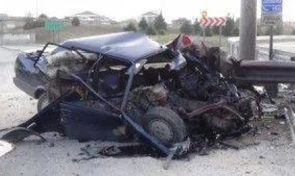 Bariyere ok gibi saplandı ! 1 Ağır yaralı