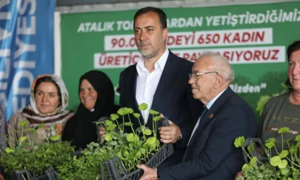 650 Mahalle Evi Kursiyerimize 90.000 Fide Hediye Ettik