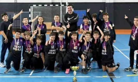 Şampiyonluk Kupası Odak Koleji'nin!