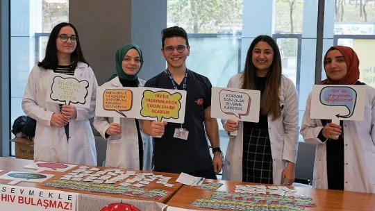 ''Türkiye'de günde 10 kişi HIV ile enfekte oluyor''