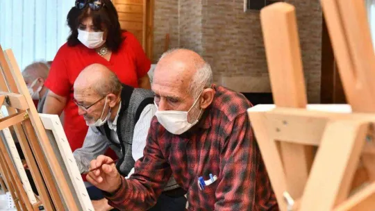 'ABB Alzheimer Sosyal Yaşam Merkezi', Alzheimer hastalarına ücretsiz hizmet veriyor