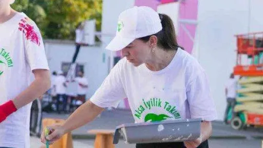 'Aksa İyilik Takımı'ndan okul dönüşüm projesi